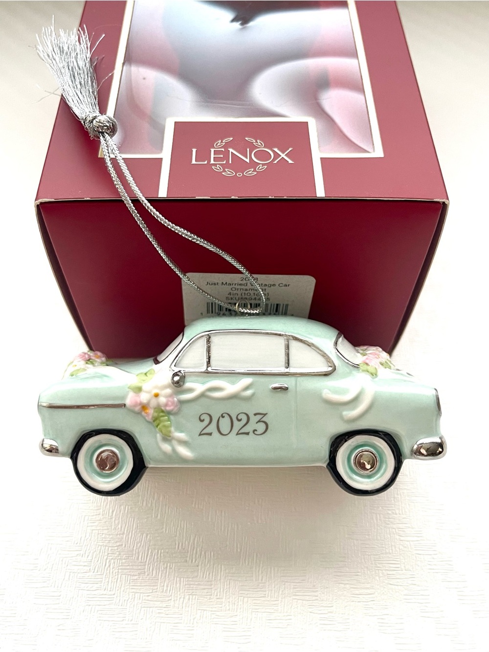 LENOX 2023 “Just Married” Ornament Vintage Car Porcelain CHRISTMAS 4” Mint Green